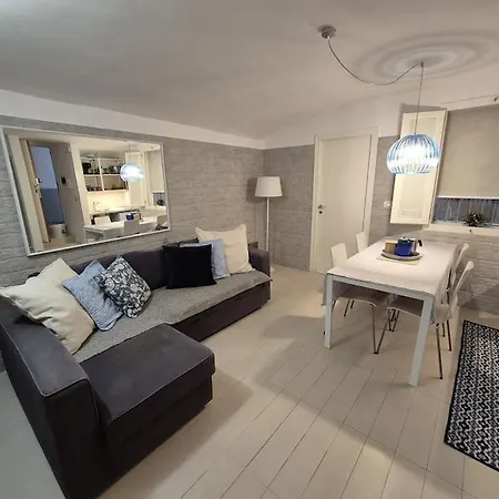 Cattaro 37 Hospitality Srls * Bari