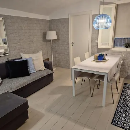 Cattaro 37 Hospitality Srls Apartment Bari