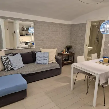 Apartment Cattaro 37 Hospitality Srls Bari